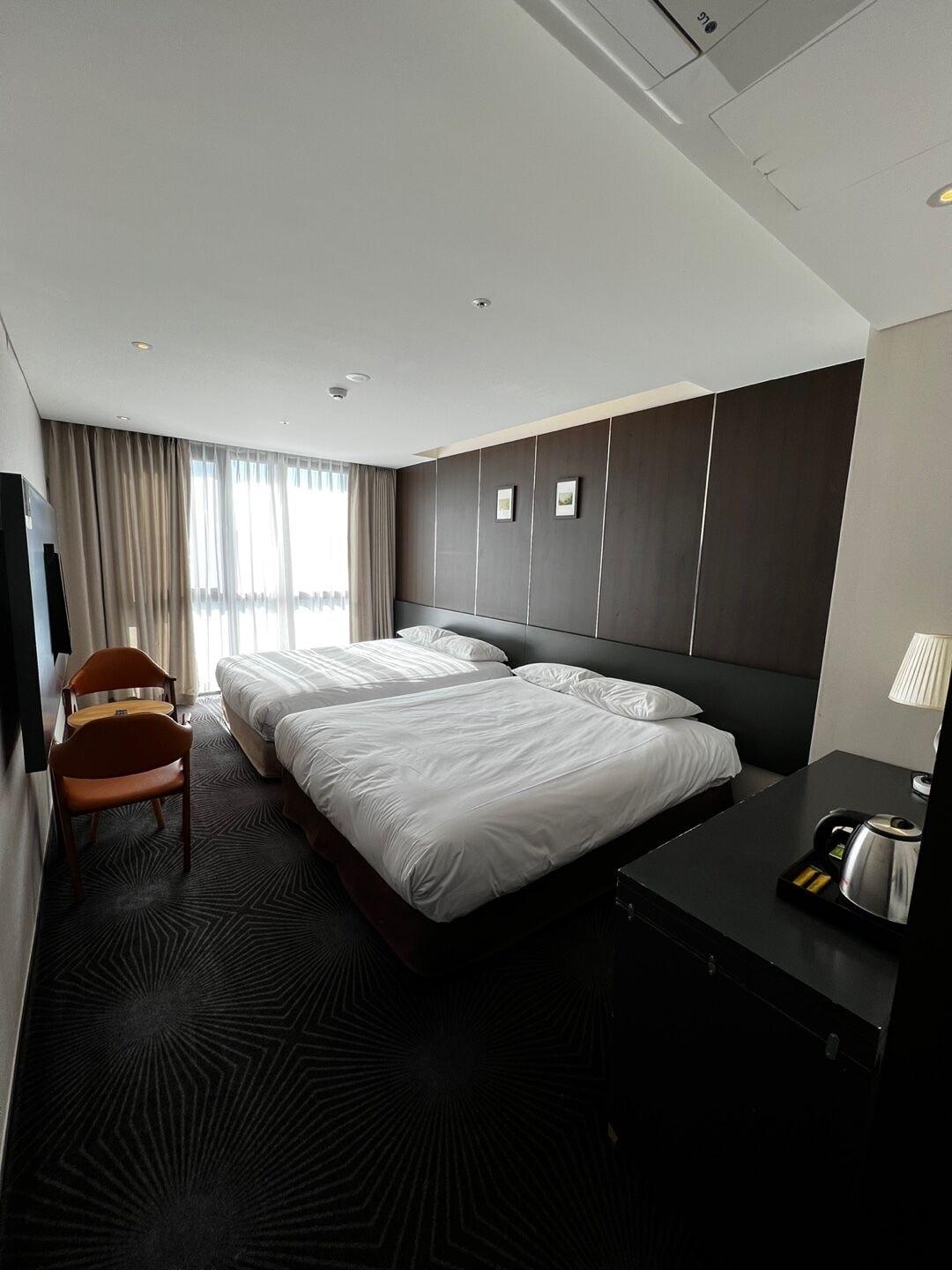 Golden Daisy Hotel Seogwipo Exterior photo
